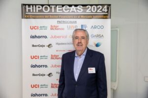 02 Santos González, presidente de AHE, introdujo la jornada