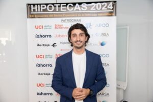 11 Ricard Garriga, ceo Trioteca, participó en la segunda mesa con la ponencia El negocio y tendencias de Hipotech. Presente y futuro en España.